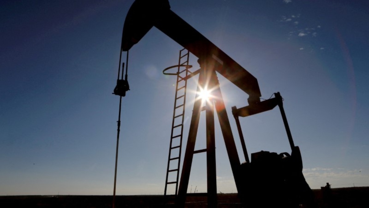 precios del petróleo avanzan ante perspectivas de una oferta ajustada