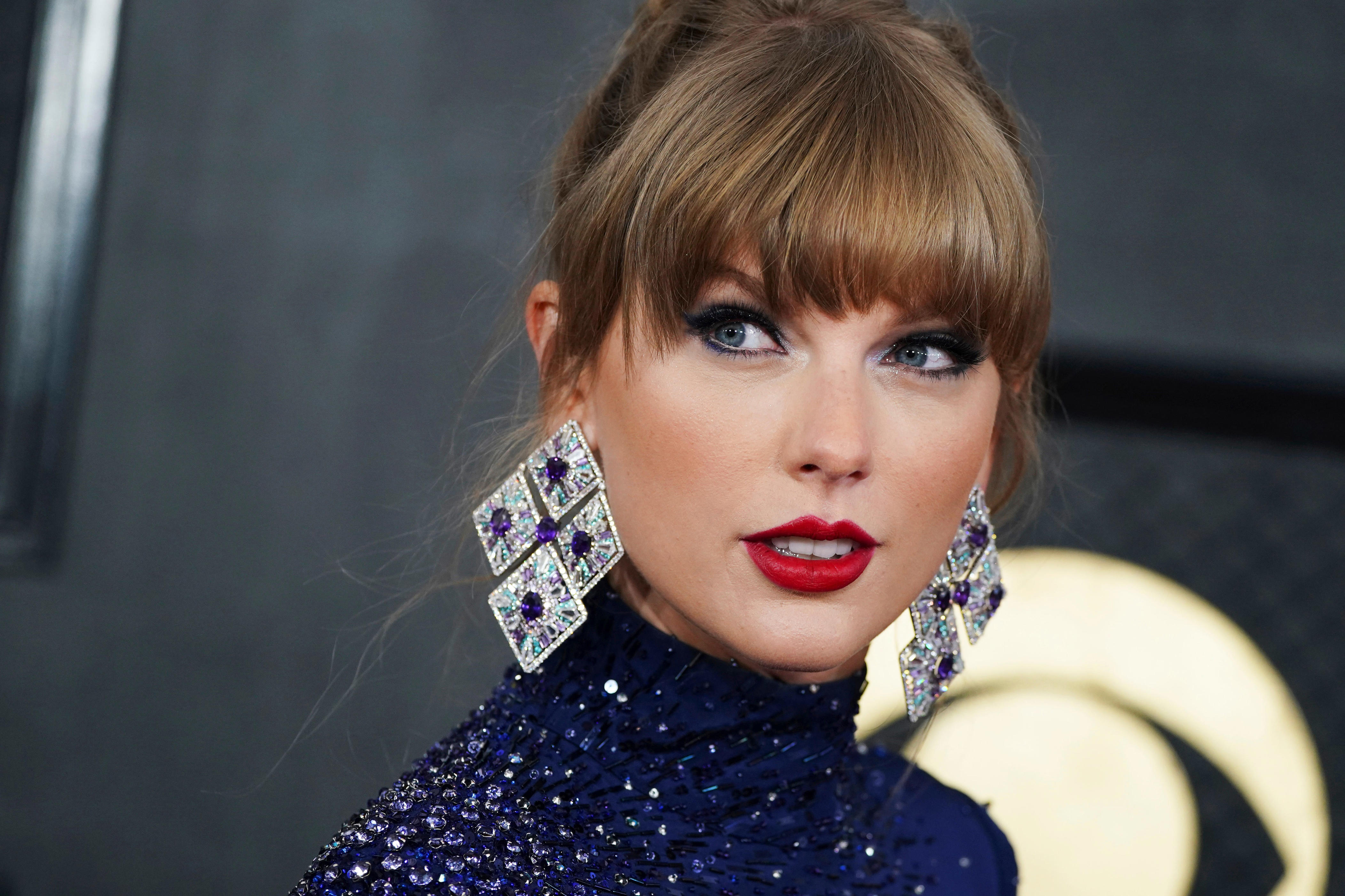 Taylor Swift, Drake tie for the most Billboard Music Awards in history ...