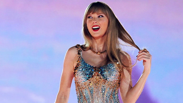 Taylor Swift gave her entire staff generous bonuses ahead of the American-leg portion of her Eras Tour coming to a close.