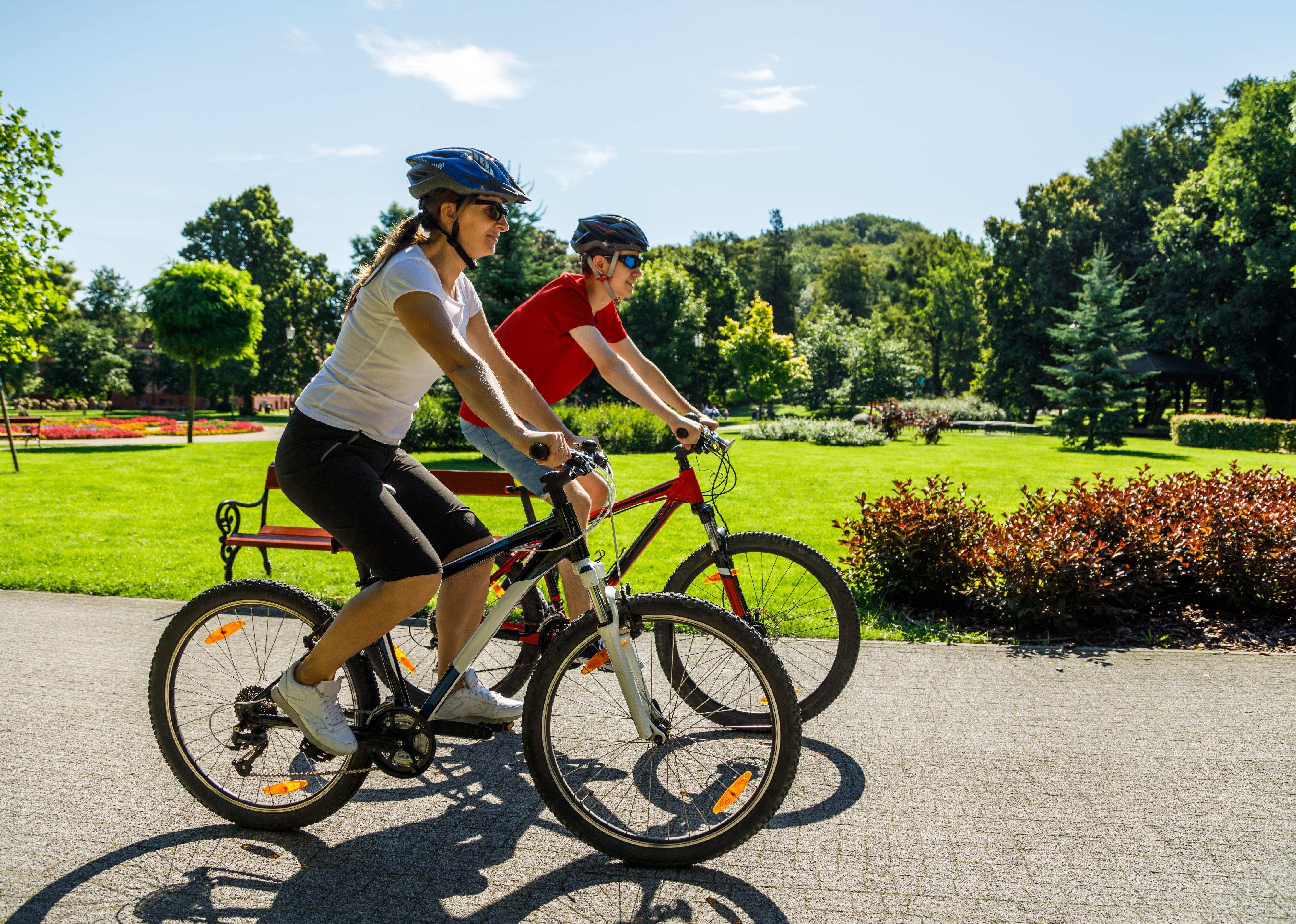 does riding a bike work your core