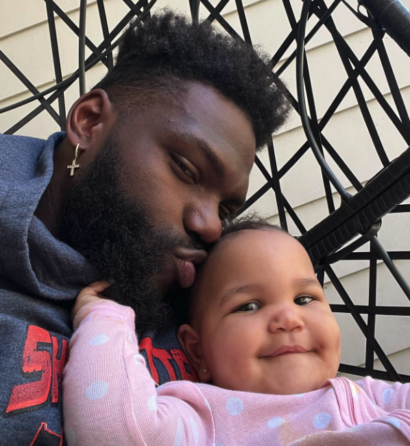 <p><span>Just a few days after her 2nd birthday, Tampa Bay Buccaneers linebacker Shaquil Barrett's daughter Arrayah -- the youngest of four children he shares with his wife, high school sweetheart Jordanna -- died after drowning in a pool. The tragedy occurred at the NFL player's Florida residence on April 30. "It is not believed to be suspicious in nature at this time, but a purely accidental and tragic incident," the Tampa Police Department said in a statement, as reported by ESPN.</span></p><p>The Bucs released a statement after the devastating news of Arrayah's death was made public, writing on social media, "Today's tragic news is heartbreaking for all the members of the Buccaneers family. Our thoughts and prayers are with Shaq, Jordanna and the entire Barrett family during this unimaginably difficult time. While no words can provide true comfort at a time such as this, we offer our support and love as they begin to process this very profound loss of their beloved Arrayah." Retired Bucs quarterback Tom Brady, Shaquil's former teammate, shared his condolences on Instagram, posting a photo of the father of four wearing his No. 58 jersey while sitting on a couch with his wife and children, captioning it, "The Brady's [sic] love you" along with praying-hands emojis.</p><p>MORE: <a href="https://www.msn.com/en-us/community/channel/vid-kwt2e0544658wubk9hsb0rpvnfkttmu3tuj7uq3i4wuywgbakeva?item=flights%3Aprg-tipsubsc-v1a&ocid=social-peregrine&cvid=333aa5de5a654aa7a98a6930005e8f60&ei=2" rel="noreferrer noopener">Follow Wonderwall on MSN for more celebrity & entertainment photo galleries and content</a></p>