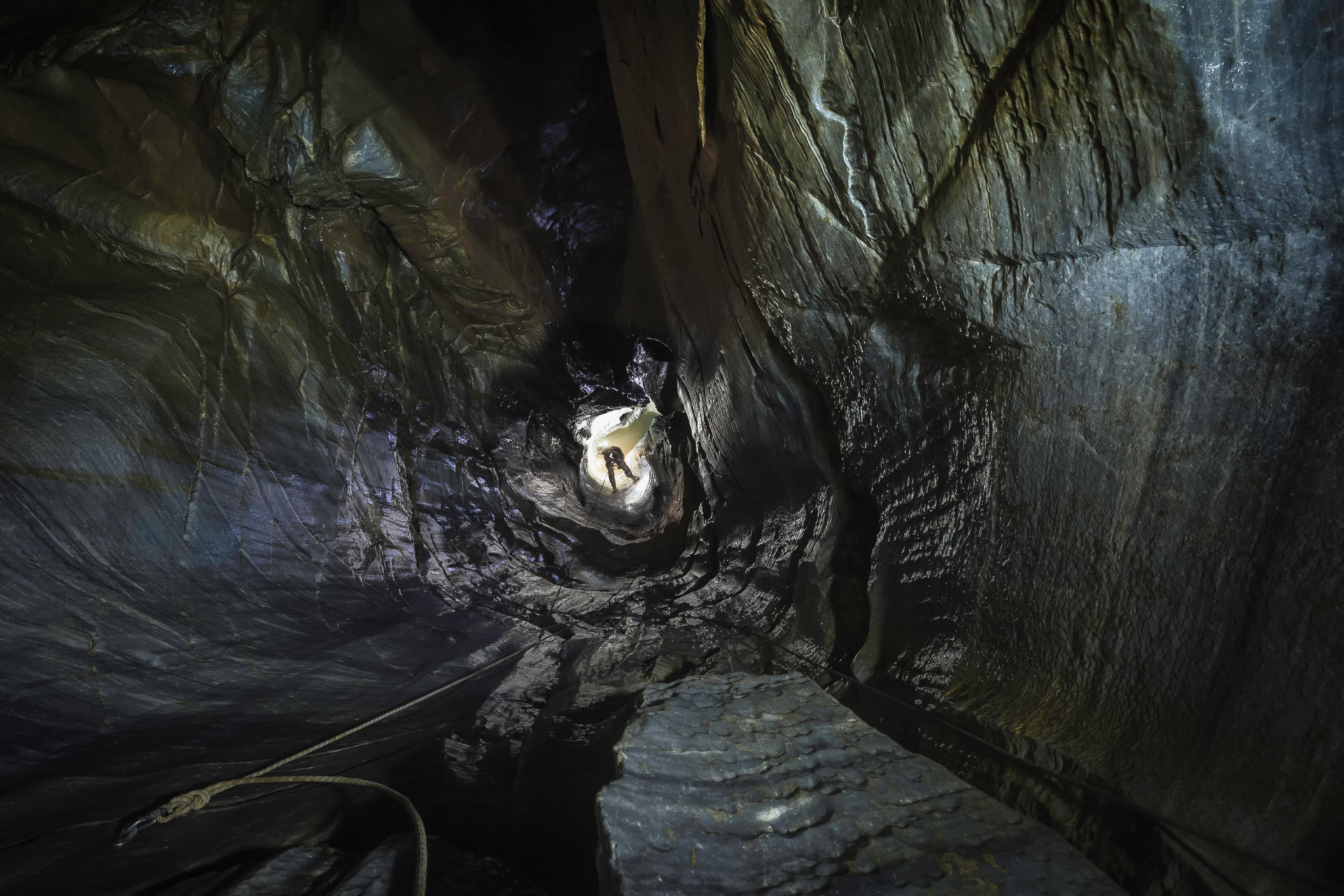 The deepest holes on Earth