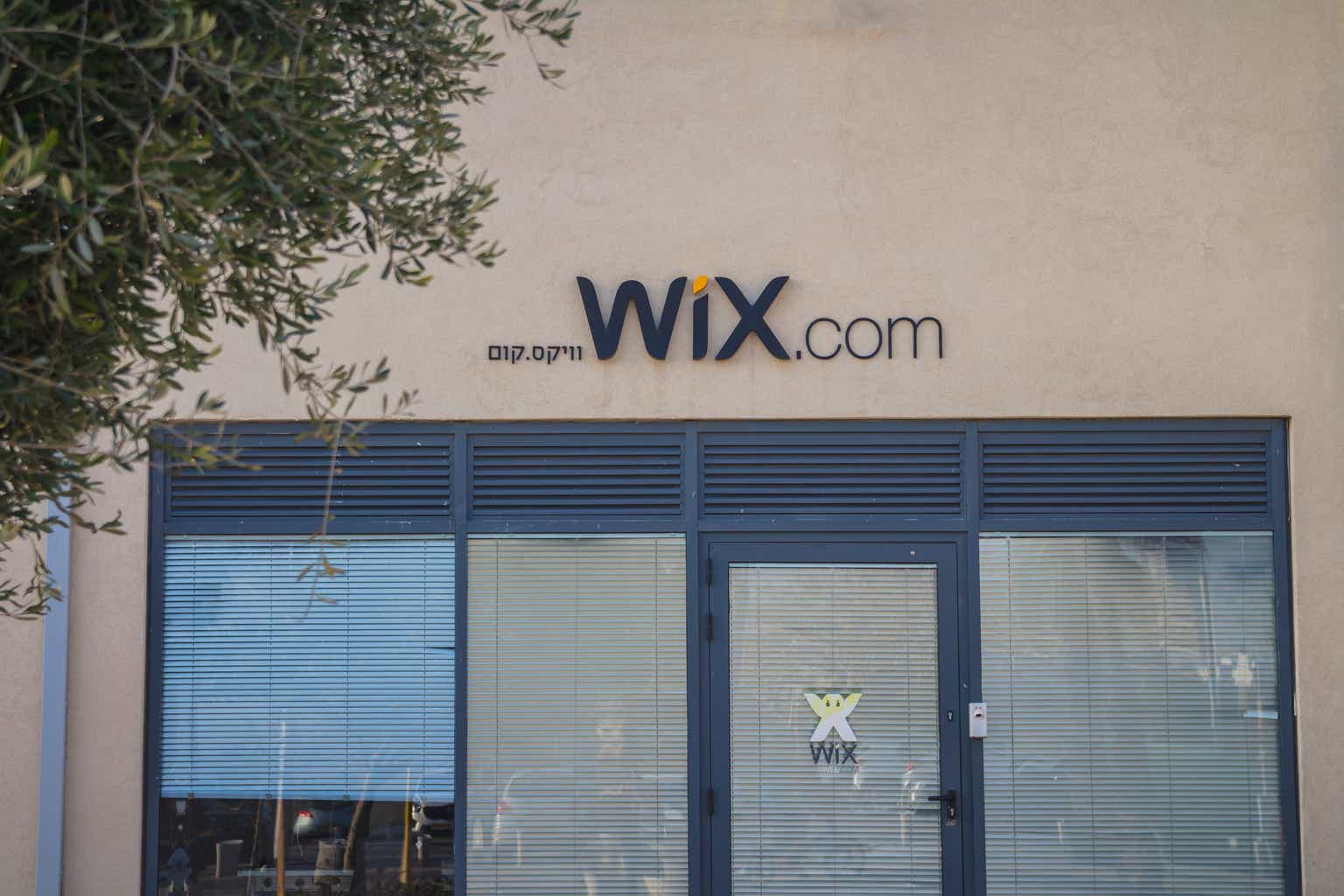 wix-stock-slides-on-revenue-bookings-warning