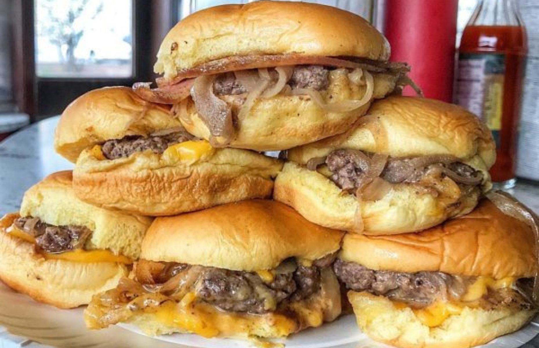 America's Hottest Burger Spot is Bringing Back Forgotten Fast Food Classics