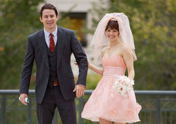 <p>A short pink wedding dress with a matching veil? I mean, how could you not love the dress Paige (Rachel McAdams) chose to wed Leo (Channing Tatum) in <em>The Vow</em>? </p>