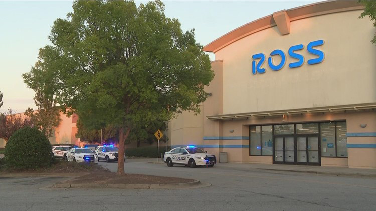 No Injuries After Reported Shooting At Sugarloaf Mills Mall In Lawrenceville Police Say 