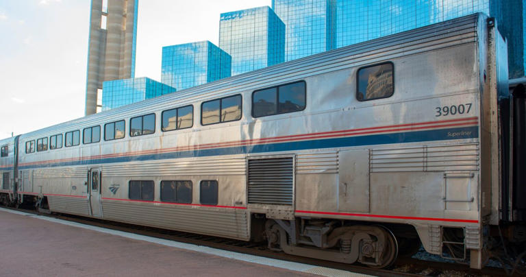 10 Things To Know About The Amtrak Train Tracker 