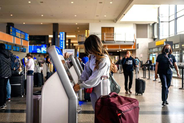 8 Tips to Help You Avoid Baggage Fees Next Time You Fly