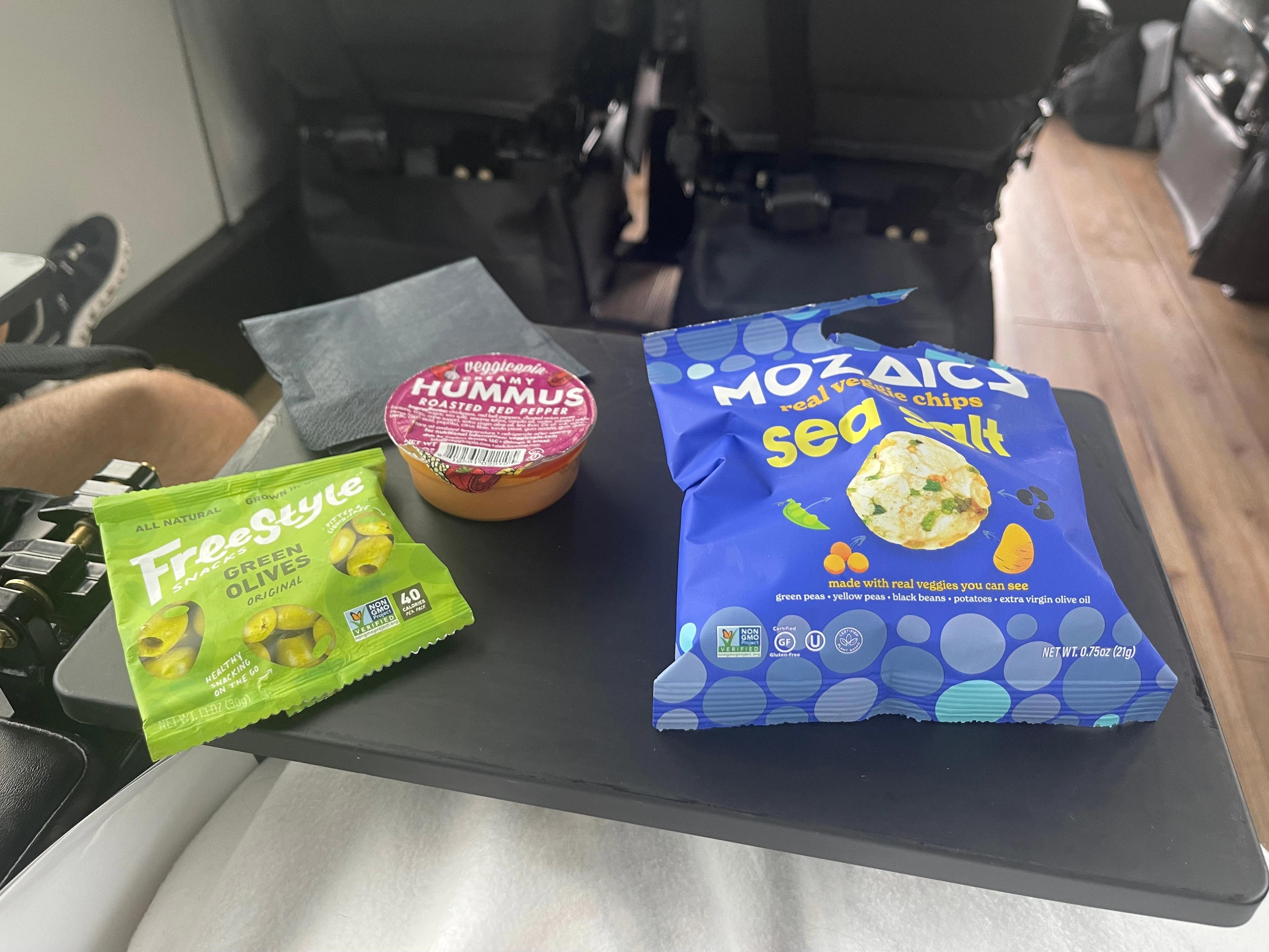 <p>Each Jet ticket came with two complimentary alcoholic beverages (beer, wine, or seltzer) and a list of food items on sale for as little as $1.</p>
