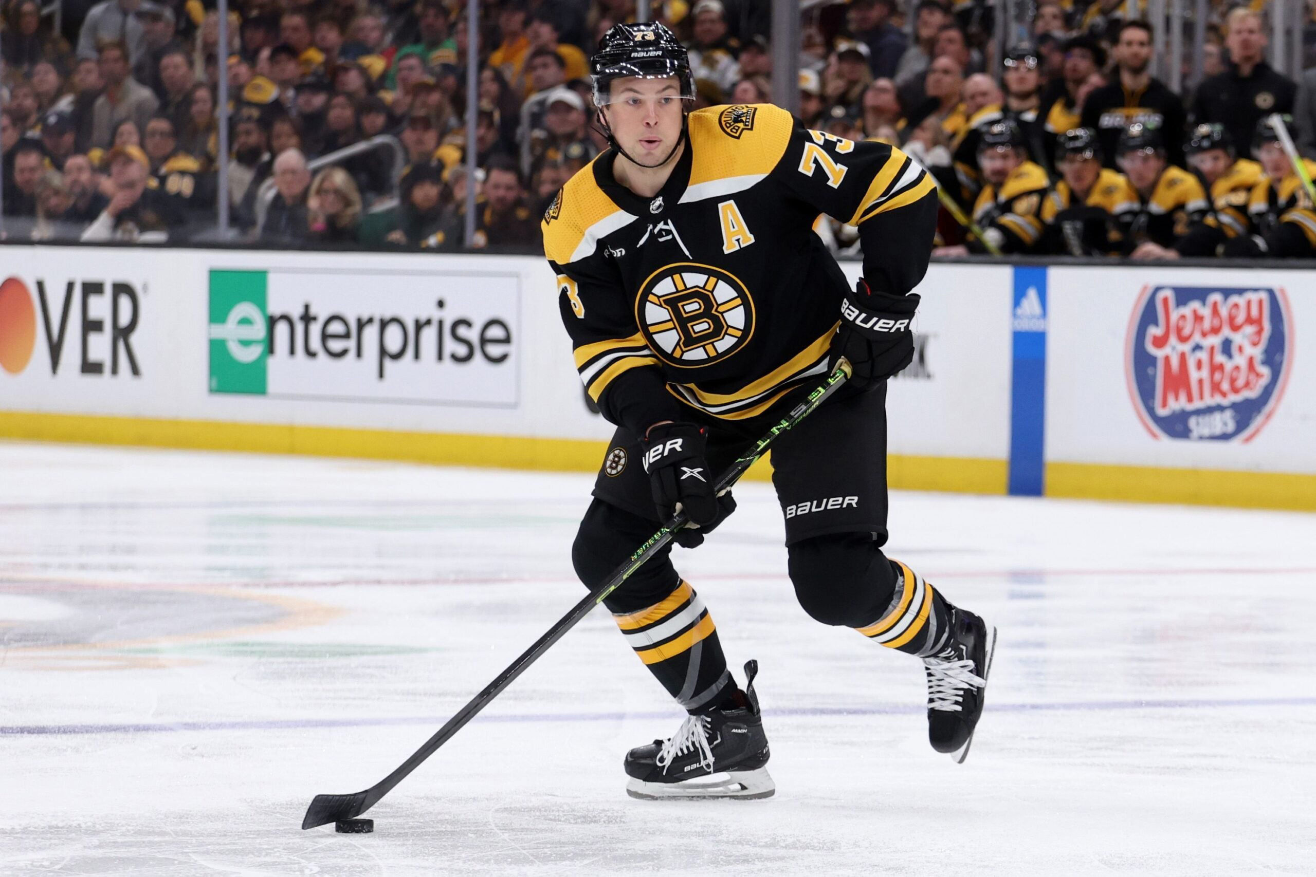 Bruins’ Charlie McAvoy gets married at Boston Public Library