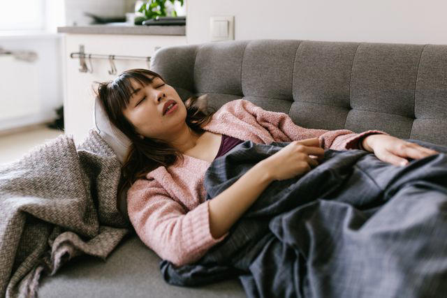 What Exactly Is a Food Coma, and What Causes It? We Asked Dietitians