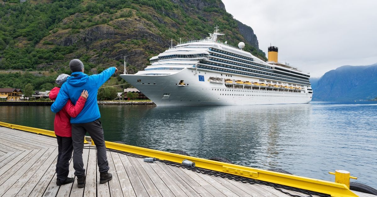 <p> From a weekend getaway to a months-long voyage around the world, there’s no shortage of options when it comes to choosing the cruise that’s right for your situation (and budget).  </p> <p> The shorter, budget-friendly option may cost $200 or less, while a five-month trip around the world can be tens of thousands of dollars or even up to nearly $100,000 depending on the cruise line). </p> <p>  <p class=""><a href="https://financebuzz.com/top-no-interest-credit-cards?utm_source=msn&utm_medium=feed&synd_slide=4&synd_postid=11344&synd_backlink_title=Pay+no+interest+until+nearly+2025+with+these+credit+cards&synd_backlink_position=4&synd_slug=top-no-interest-credit-cards">Pay no interest until nearly 2025 with these credit cards</a></p>  </p>