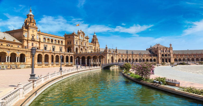 These Are The Most Beautiful City Squares In The World