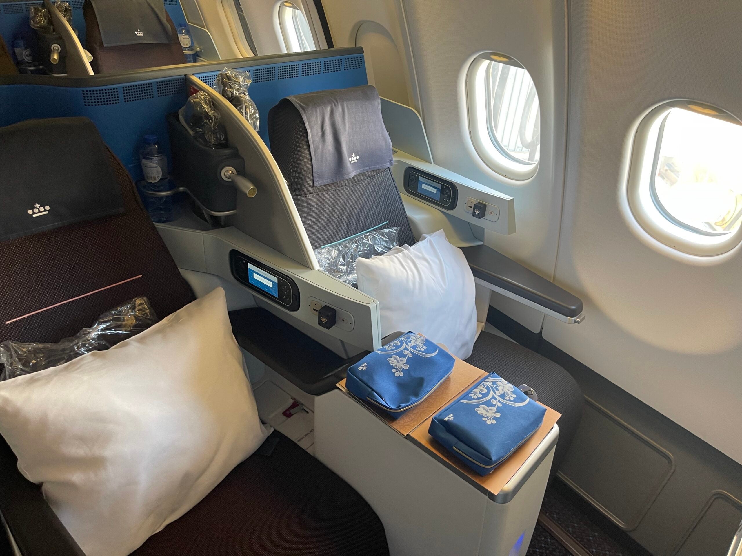 KLM Airbus A330-300 business class. KYLE OLSEN/THE POINTS GUY