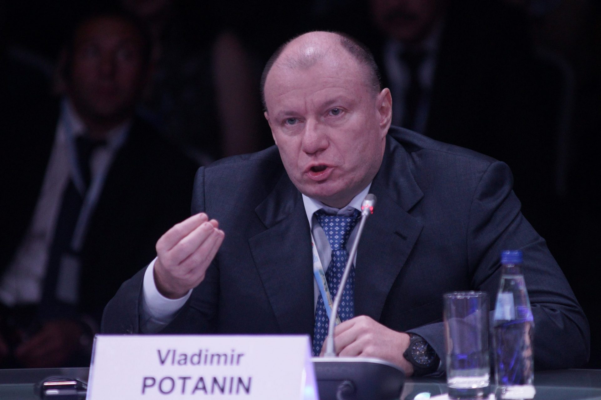 プーチン大統領の隠し財産とは：豪邸、ヘリポート、ヨットハーバー......