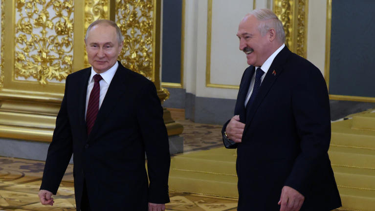 Valami nem stimmel, furcsa felvétel került elő Vlagyimir Putyinról