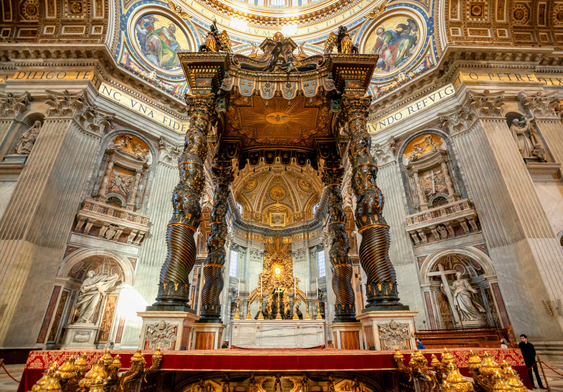 The most dazzling altars in the world