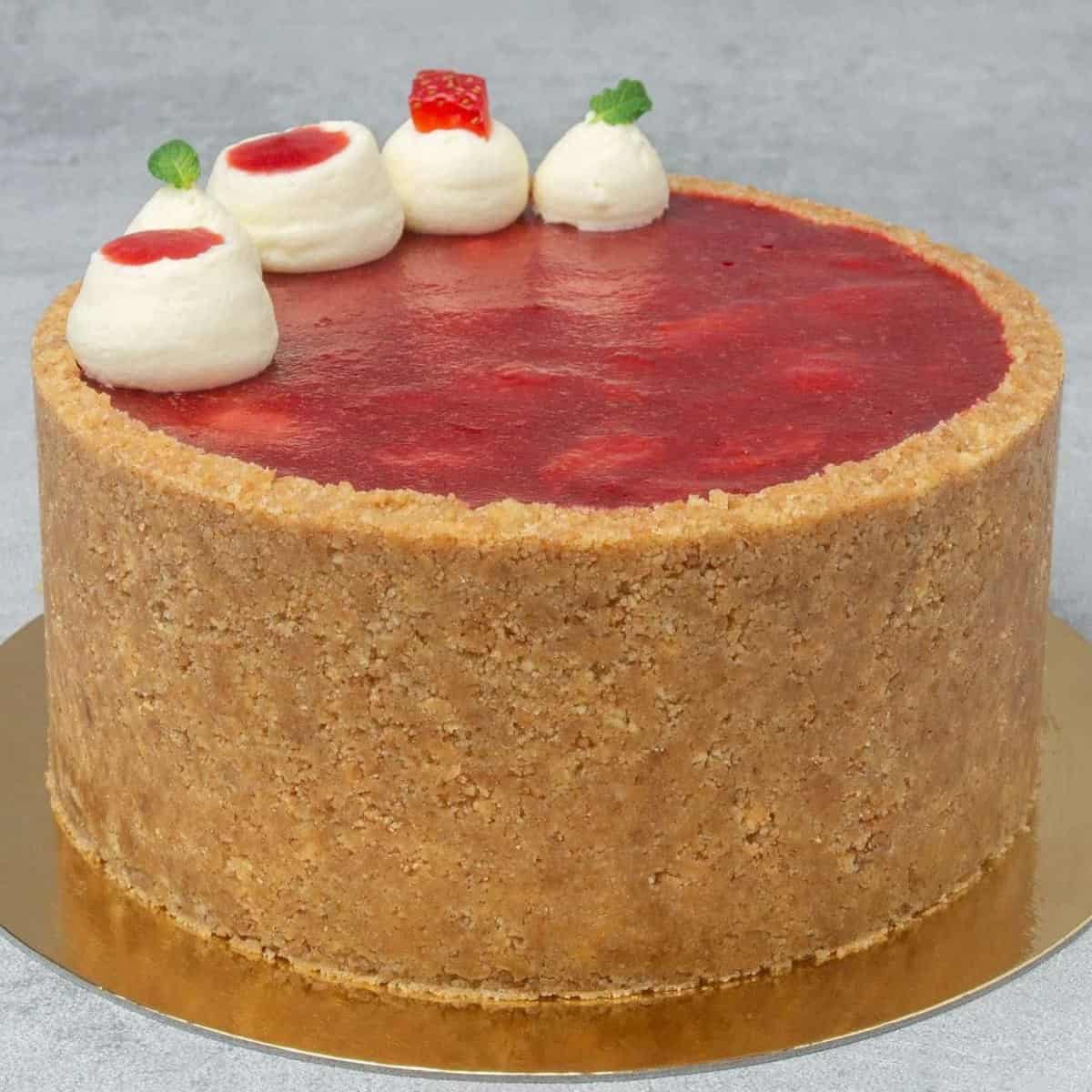 <p><strong><a href="https://www.spatuladesserts.com/easy-no-bake-strawberry-cheesecake/">No bake Strawberry Cheesecake</a> </strong>with Graham cracker crust is one of the most popular desserts all around the world and no wonder why! It is phenomenal as the silky ultra-creamy cheese filling meets the fruity strawberry compote in the crunchy, sweet Graham cracker crust. This is an absolutely no-fuss Strawberry cheesecake recipe, no baking involved, no issue around the water bath, you do not even have to turn the oven on.</p> <p><strong>Go to the recipe: <a href="https://www.spatuladesserts.com/easy-no-bake-strawberry-cheesecake/">No Bake Strawberry Cheesecake</a></strong></p>