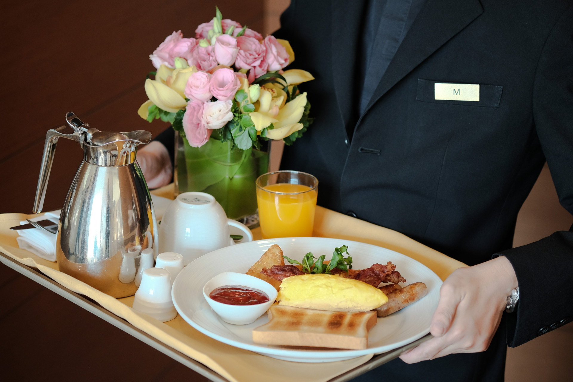 <p>Is room service included, and can you eat and drink what you want 24 hours a day?</p><p><a href="https://www.msn.com/en-us/community/channel/vid-7xx8mnucu55yw63we9va2gwr7uihbxwc68fxqp25x6tg4ftibpra?cvid=94631541bc0f4f89bfd59158d696ad7e">Follow us and access great exclusive content every day</a></p>