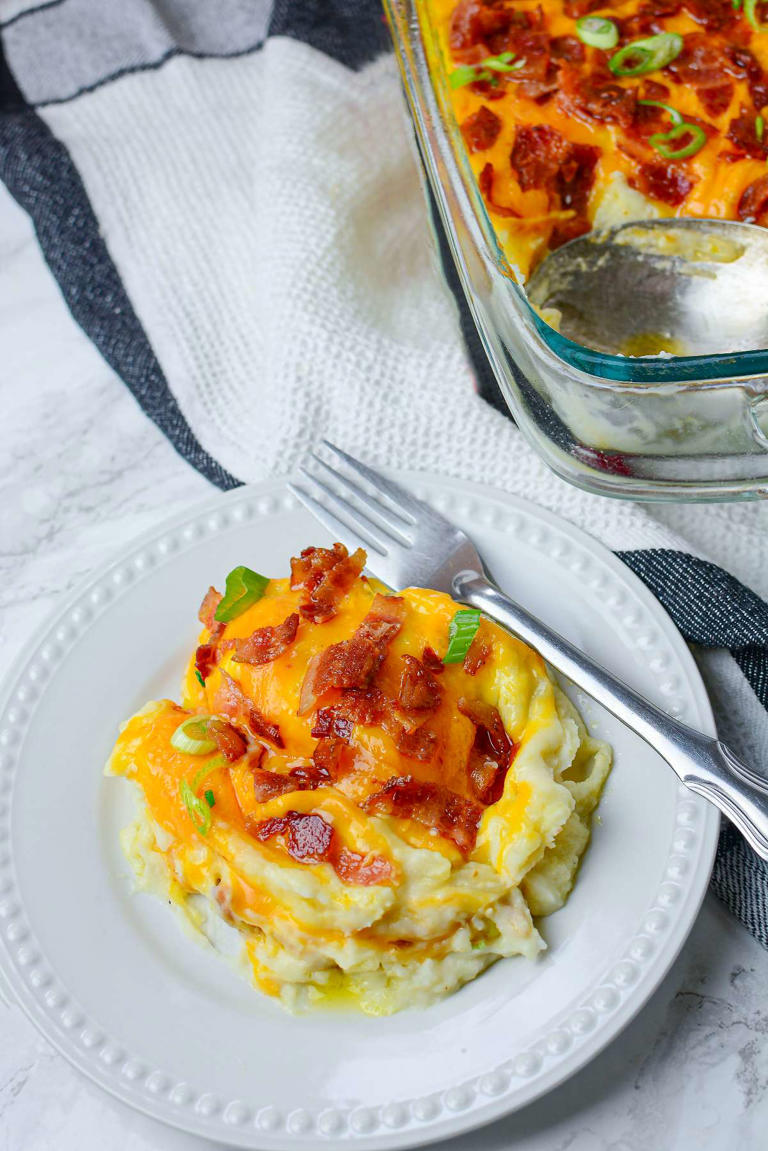 Easy And Delicious Loaded Baked Potato Casserole Recipe