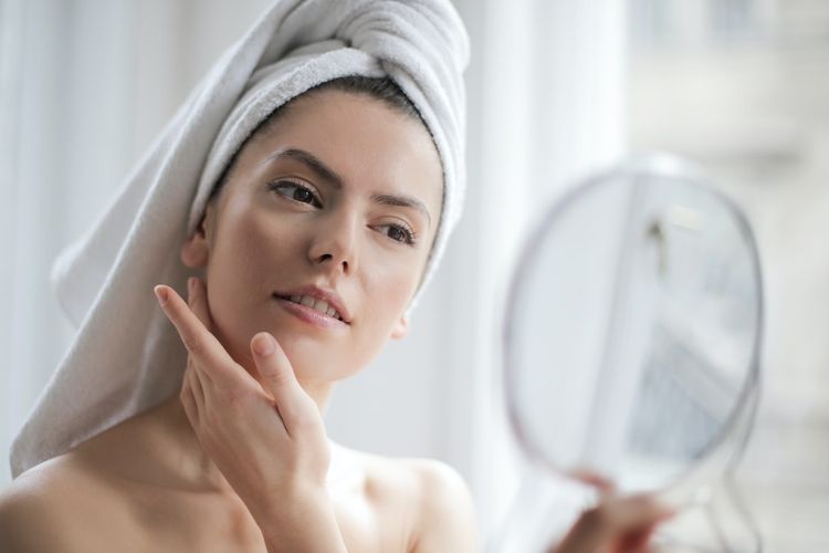 apa kulit berminyak perlu pakai moisturizer?