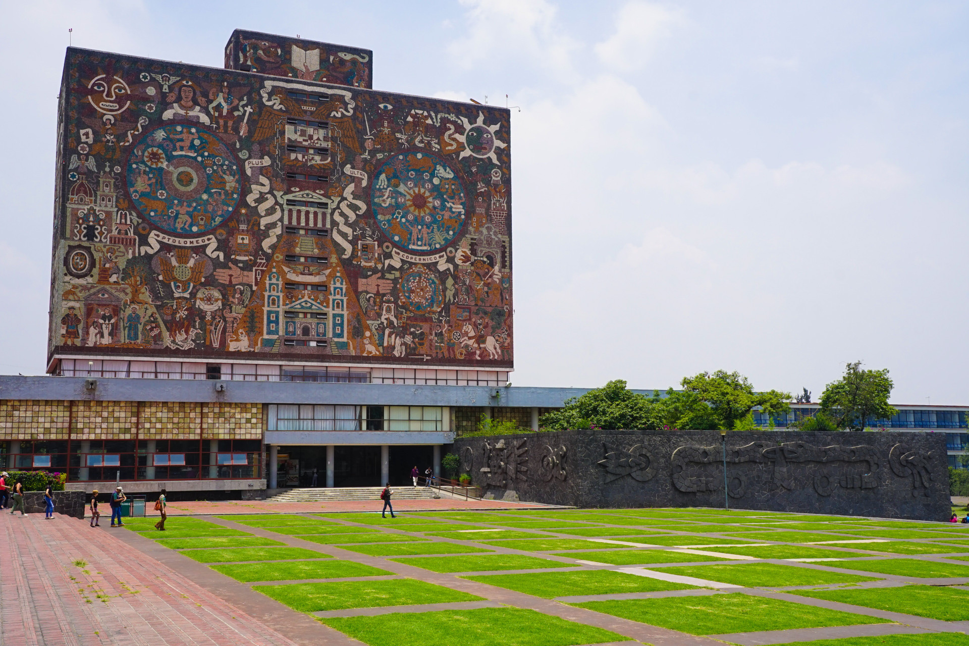 La formidable bibliothèque Vasconcelos, à Mexico, a ouvert ses portes il y a un peu plus d'un an...