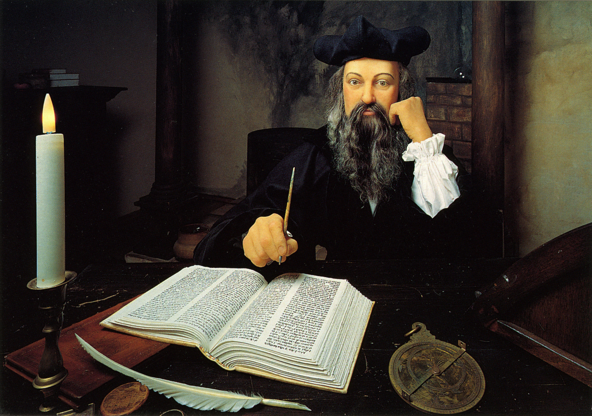 Nostradamus qu'atil prédit concernant la royauté