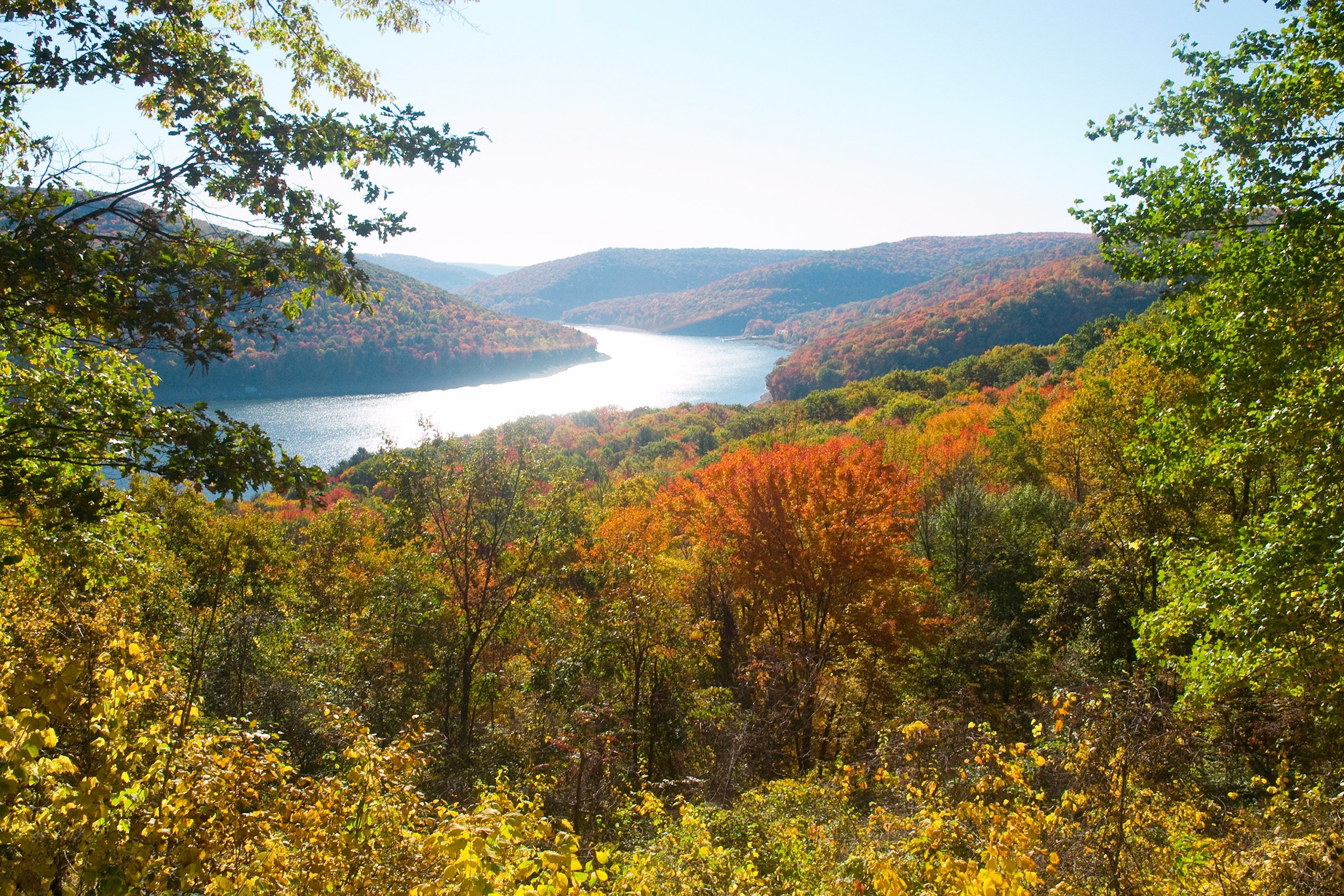 Explore northern Pennsylvania's spectacular Allegheny Mountains via this picturesque 100-mile ramble through the Sproul and Elk state forests along Pennsylvania Route 120. Reconnect with nature via awe-inspiring vistas of the West Branch Susquehanna River surrounded by forest while passing through quaint towns such as Lock Haven and Ridgeway.