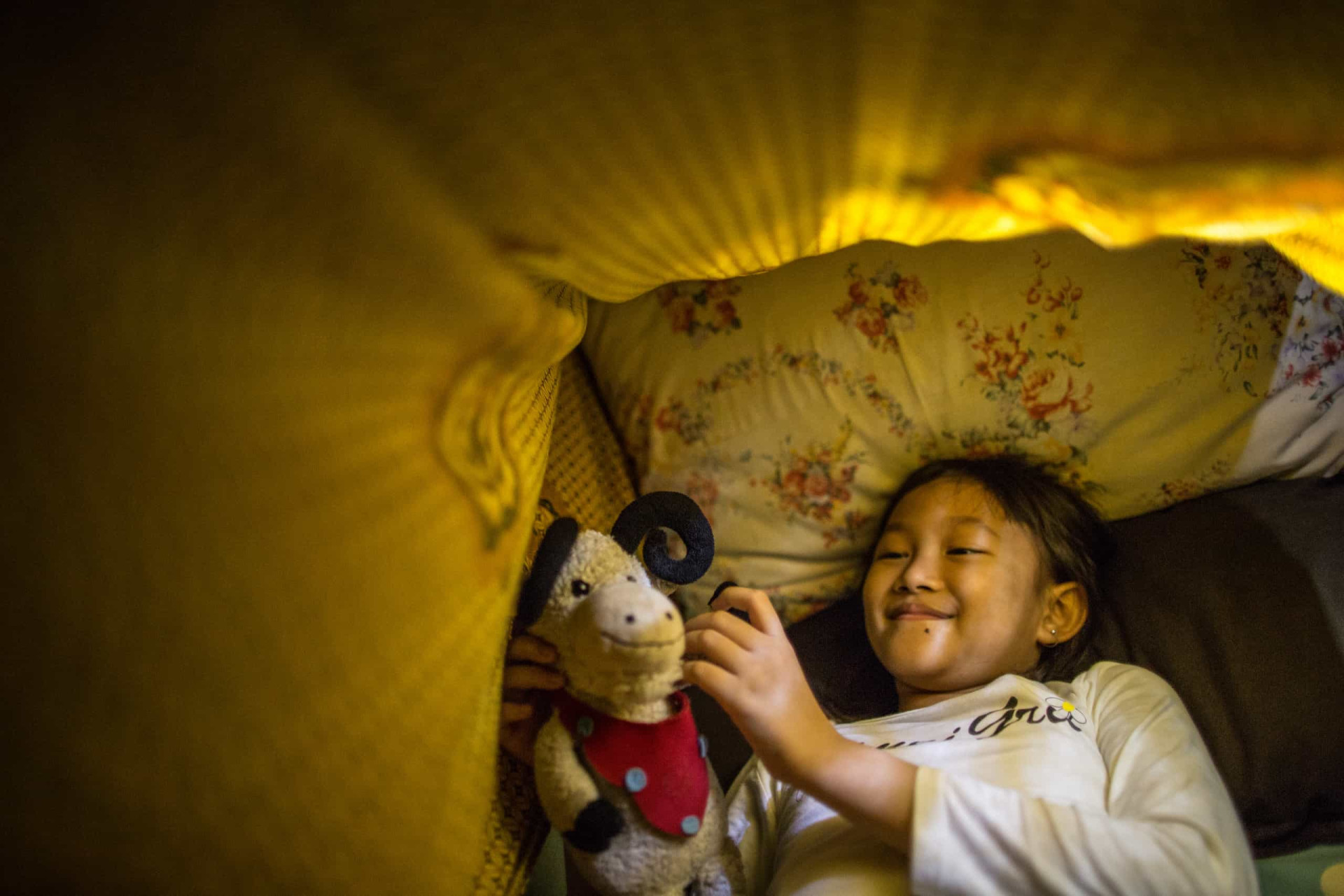weird-things-we-all-did-as-kids-but-never-talk-about