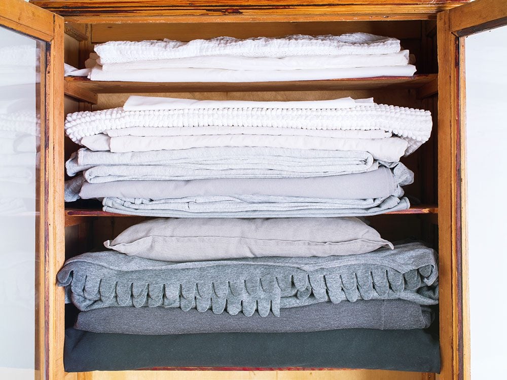 12 Clever Uses For Pillowcases You’ll Wish You Knew Sooner