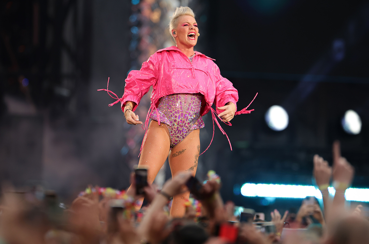 Pink Expands RecordSetting 2024 ‘Summer Carnival’ Tour of Australia