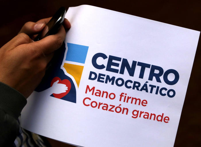 centro democrático demandará la reforma pensional