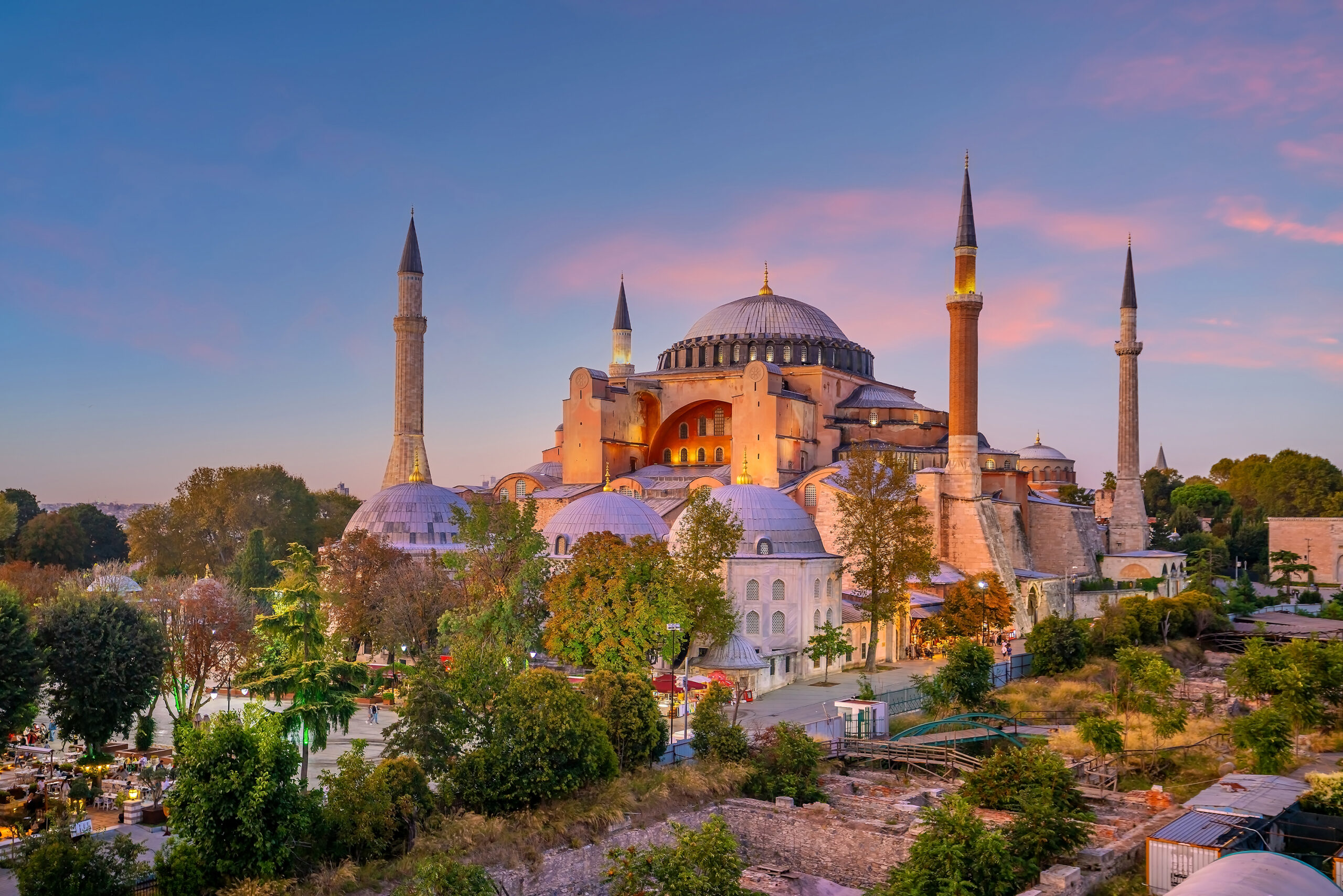 Стамбул экскурсионные туры с перелетом из москвы. Истанбул Турция. Hagia Sophia. Стамбул Анталия. Исторический центр Стамбула.