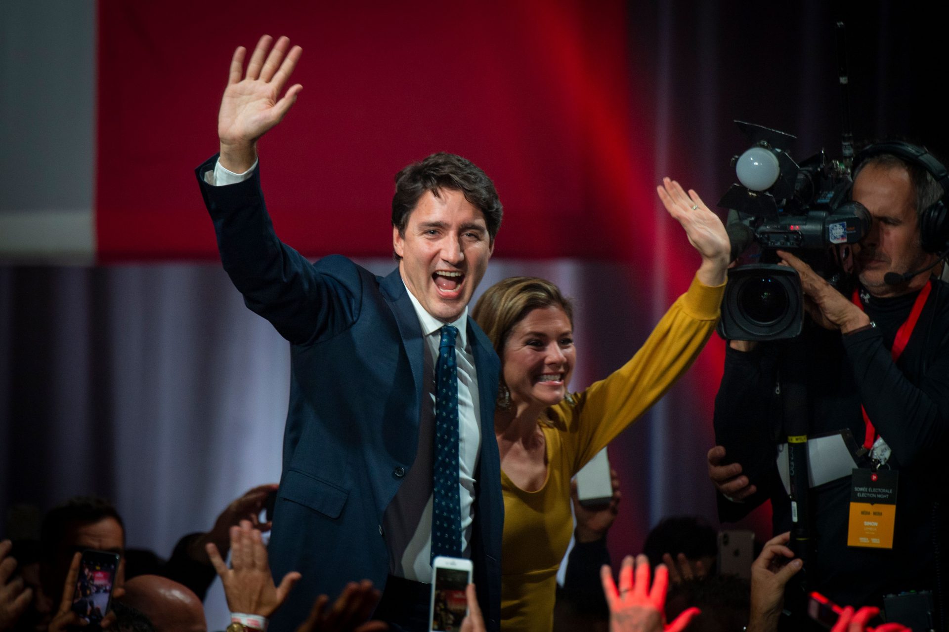 Justin Trudeau’s Liberals fall to lowest approval rating since elected