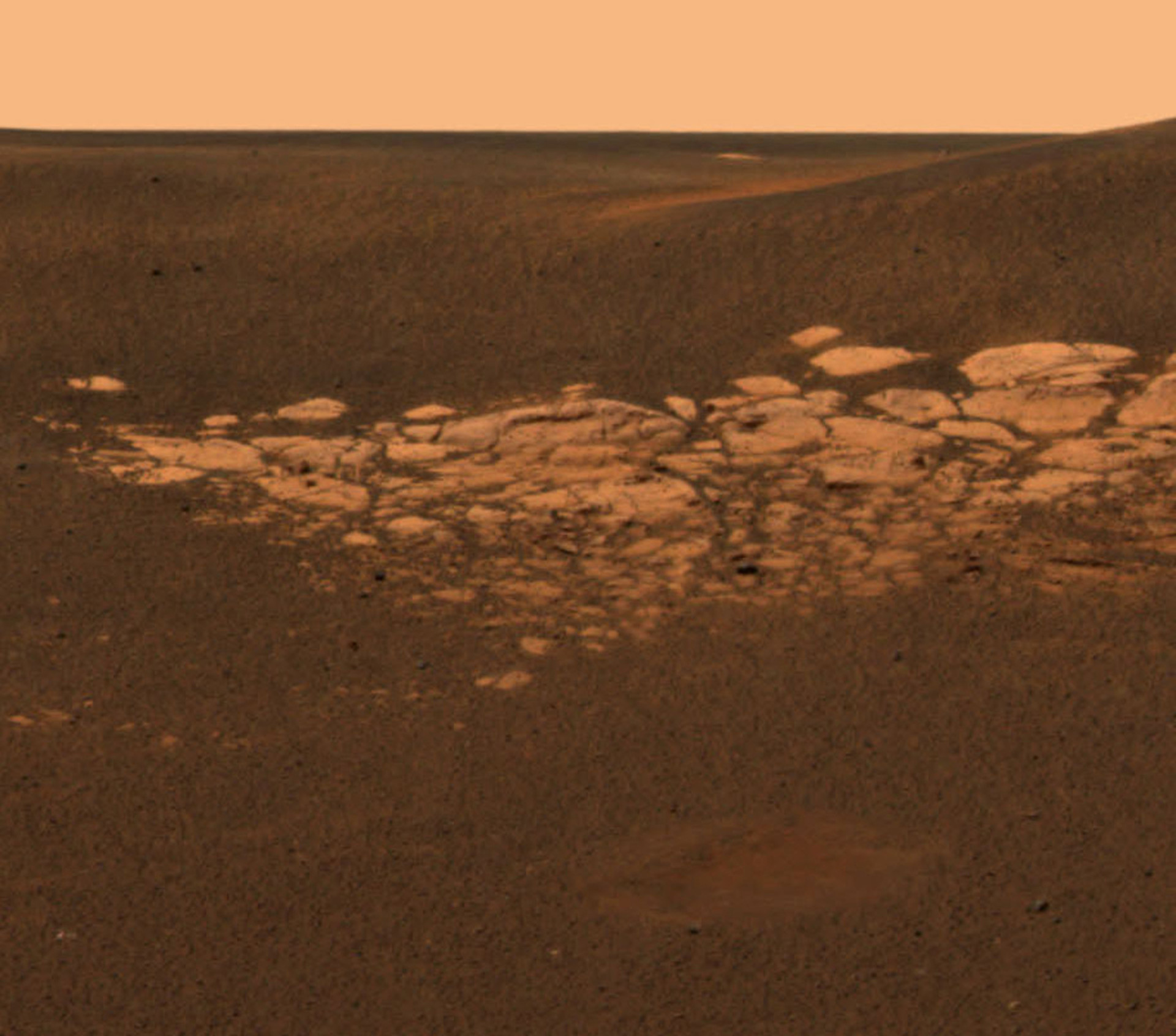 Esta imagem tirada pelo rover Opportunity mostra uma formação rochosa intrigante.