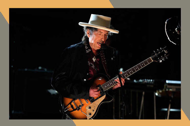 Bob Dylan announces fall 2023 U.S. tour dates. Get tickets today