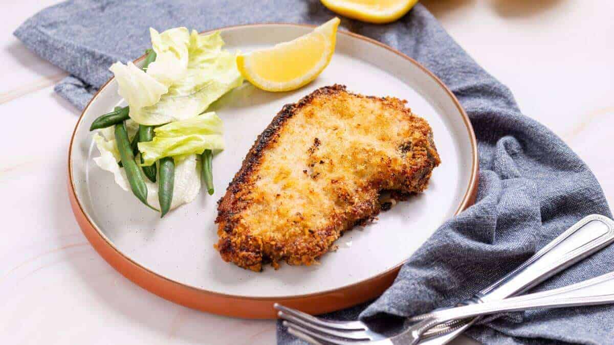 <p>Crispy, tender, and oh-so-satisfying, these breaded panko pork chops are a testament to how a simple coating can elevate a weeknight dinner—ready in a flash, these chops are sure to become a family favorite.<br><strong>Get the Recipe: </strong><a href="https://littlebitrecipes.com/panko-pork-chops/?utm_source=msn&utm_medium=page&utm_campaign=msn">Breaded Panko Pork Chops</a></p>