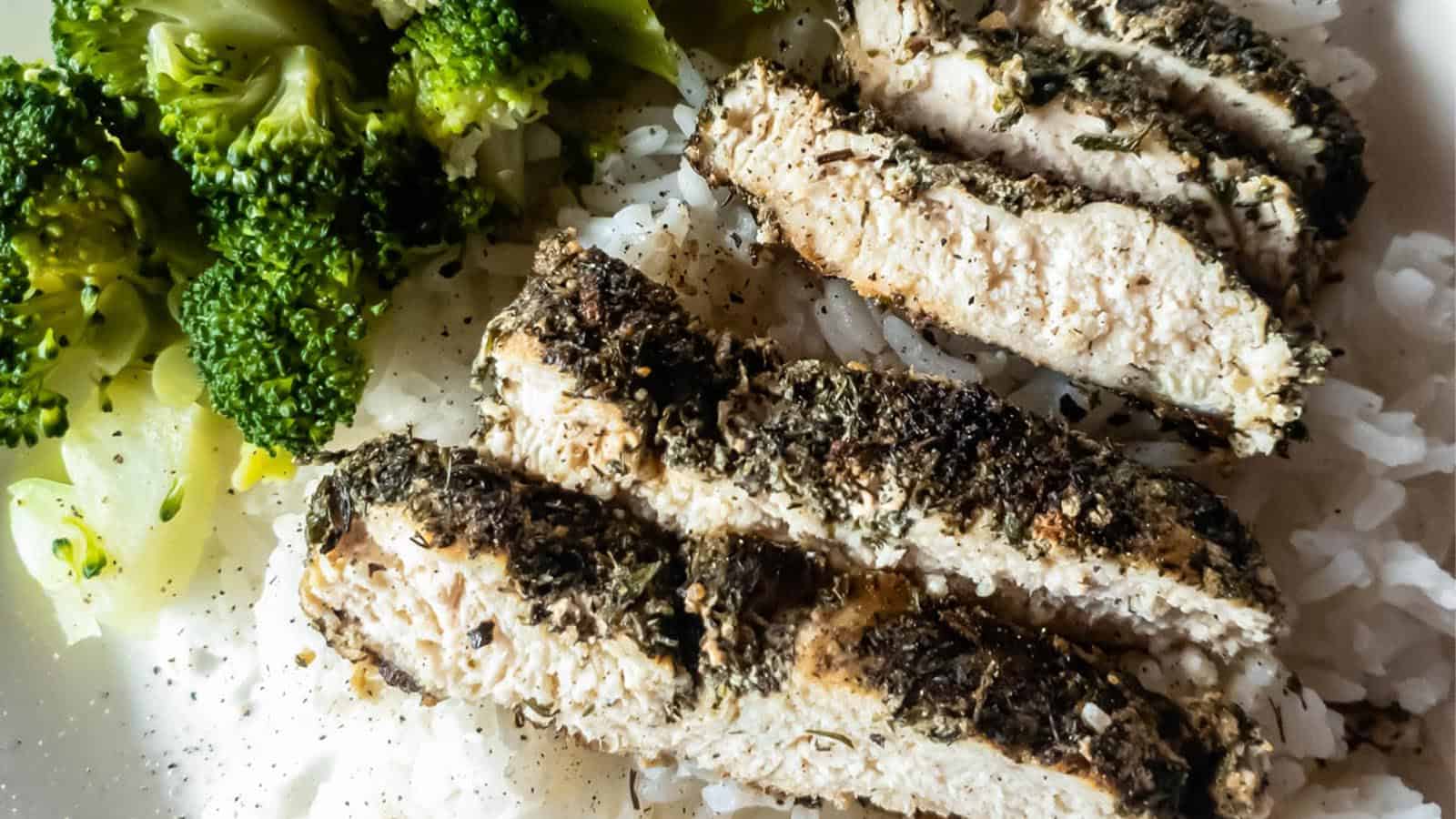 <p>Recreate the Texas Roadhouse experience with this Herb-Crusted Chicken. It’s a low-carb dish that’s big on flavor and low on difficulty. Even if you’re not savvy in the kitchen, this recipe will make you feel like a star chef!<br><strong>Get the Recipe: </strong><a href="https://www.easyhomemadelife.com/herb-crusted-chicken/?utm_source=msn&utm_medium=page&utm_campaign=msn">Herb-Crusted Chicken</a></p>