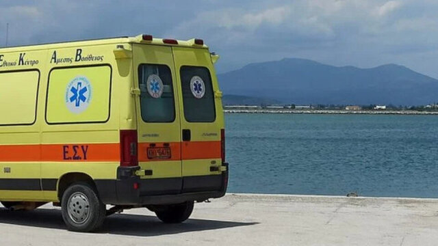 ραφήνα: νεκρός ανασύρθηκε από το λιμάνι ένας 39χρονος λουόμενος