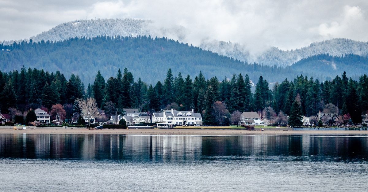 <p>  Located in the northern Idaho Panhandle, Coeur d’Alene is known for water sports on Lake Coeur d’Alene and its miles of hiking trails. </p> <p>  Hit the slopes during the winter months at one of the two nearby ski resorts or head to the Kootenai County Farmers’ Market for fresh fruits and vegetables. If you’re there in the summer months, make sure to catch a summer concert in Coeur d'Alene City Park.</p><p>  <p class=""><a href="https://financebuzz.com/manage-money-retirement-with-500000?utm_source=msn&utm_medium=feed&synd_slide=13&synd_postid=13085&synd_backlink_title=9+things+you+need+to+know+before+retiring+with+%24500%2C000&synd_backlink_position=7&synd_slug=manage-money-retirement-with-500000">9 things you need to know before retiring with $500,000</a></p>  </p>