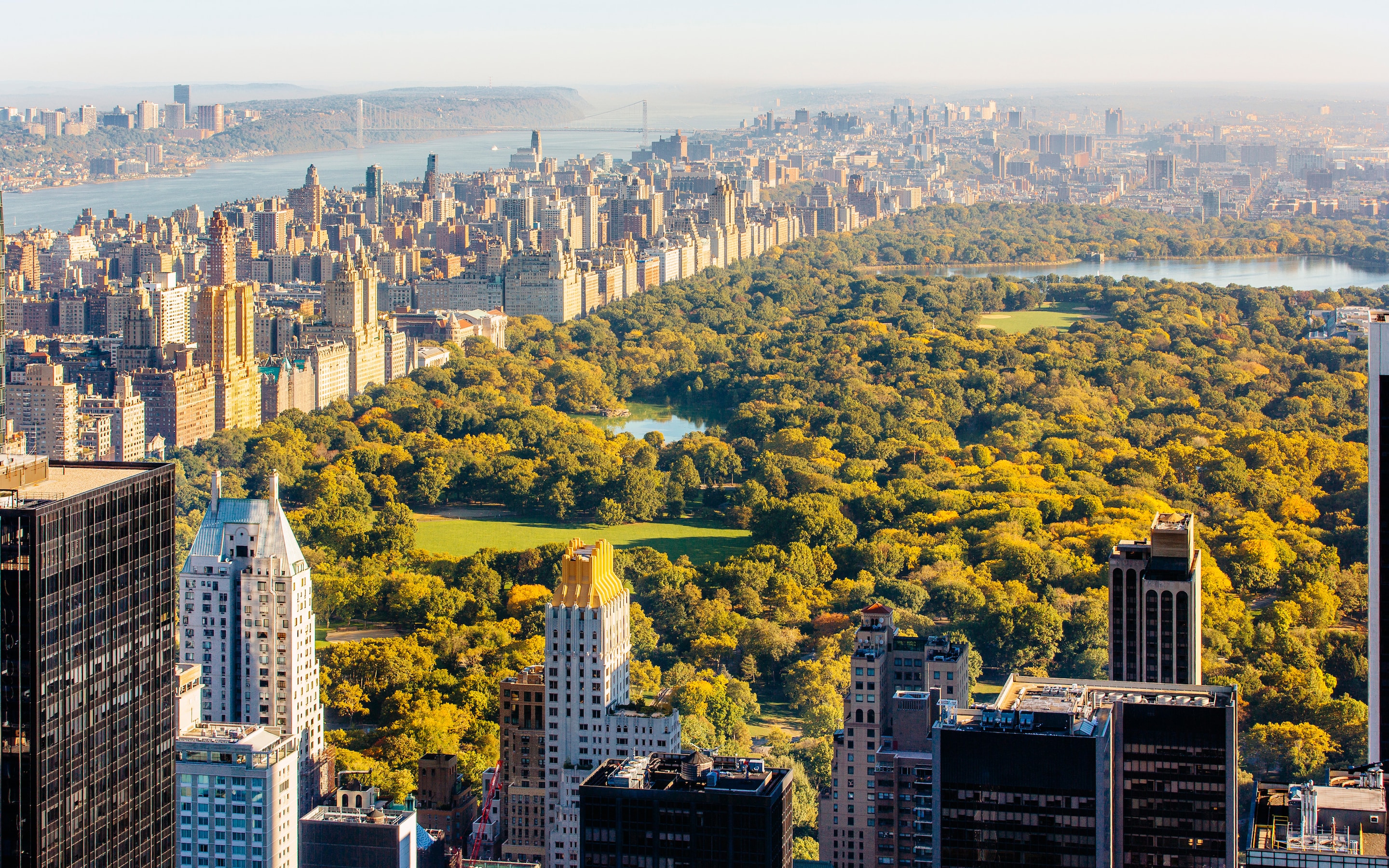 In new york. Централ парк Нью-Йорк. Парк Манхэттен Нью-Йорк. Центральный парк (г. Нью-Йорк, Манхэттен). Вид на централ парк Нью Йорк.