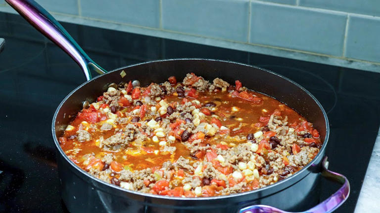 American Goulash Is Made With Ground Beef, Tomatoes, And Macaroni In A