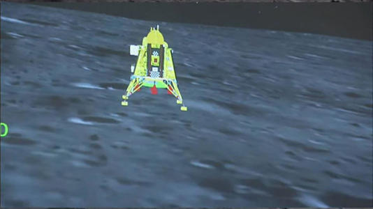Le 23 août, l’Inde est parvenue à faire alunir sa sonde Chandrayaan-3 sur le pôle sud de la Lune.