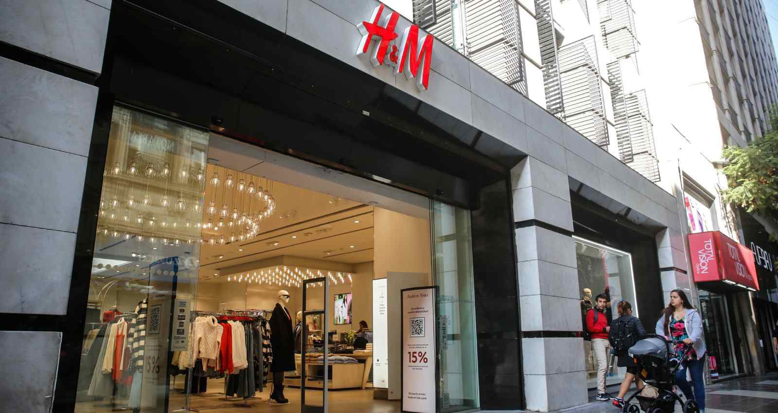 h&m anuncia el cierre de 28 tiendas en españa y el despido de 588 trabajadores