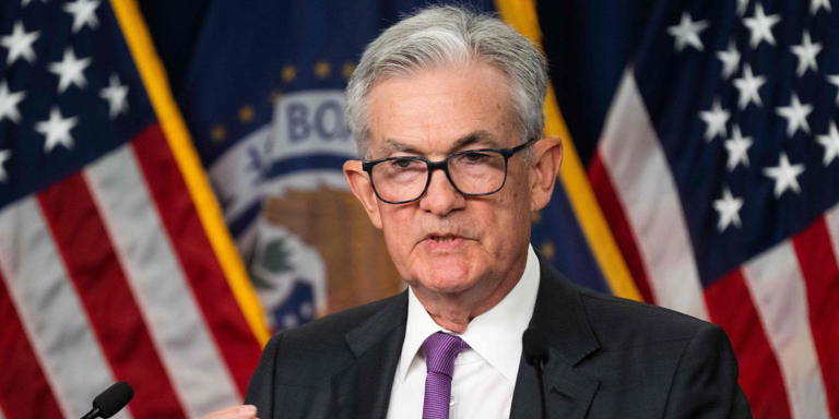 Las acciones estadounidenses terminan al alza después de los comentarios del presidente de la Fed, Powell, en Jackson Hole, el S&P 500 rompe racha de pérdidas de 3 semanas