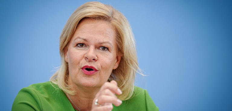 Innenministerin und Wahlkämpferin Nancy Faeser (SPD)