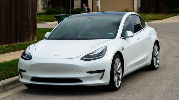 tesla electric model 3 car_iStock-1277254968