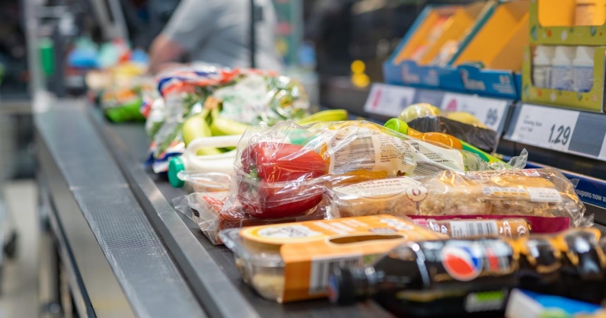 supermarkedsansatte er rasende: det sker flere gange hver vagt