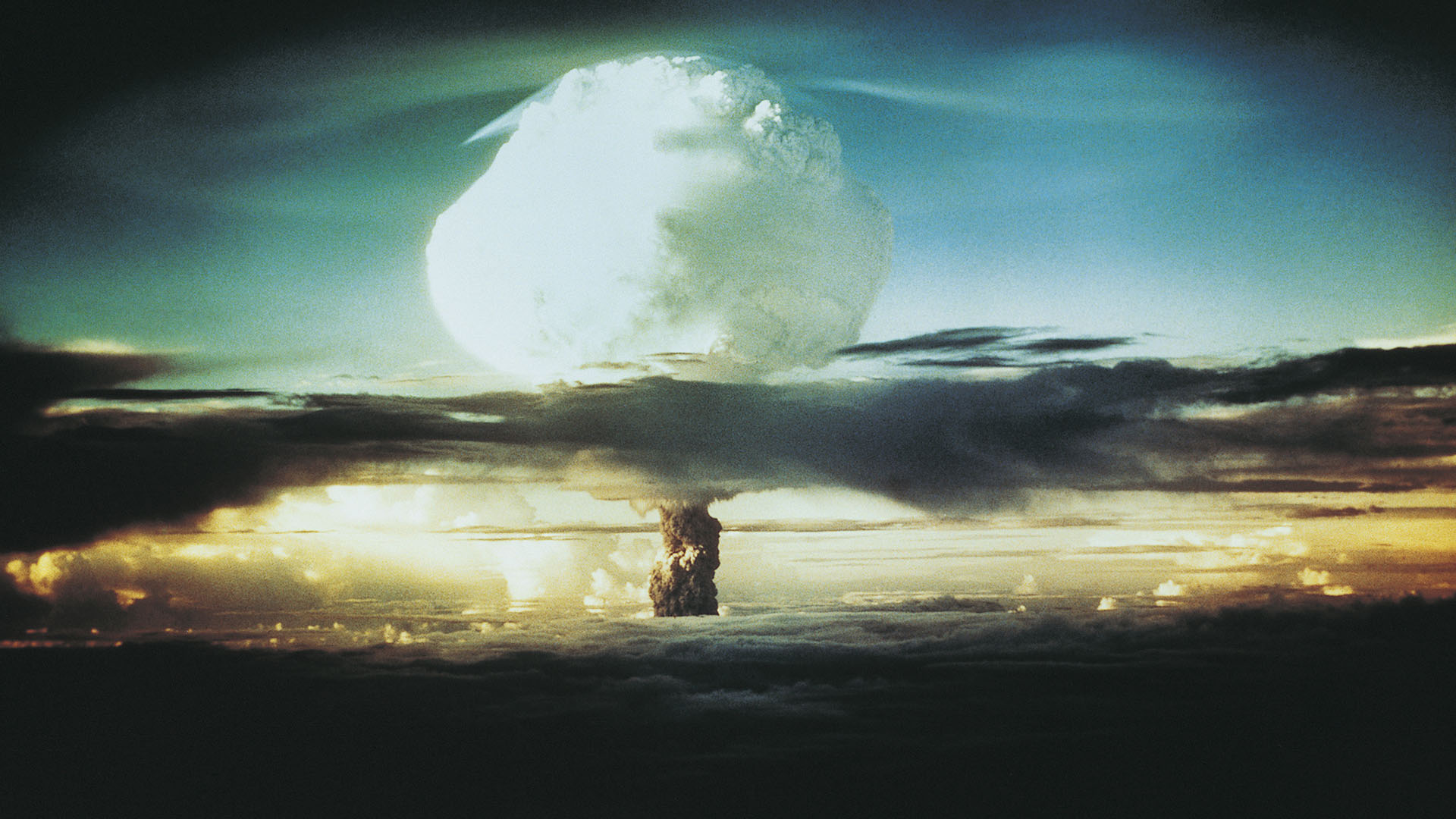 Which countries have the most nuclear weapons?