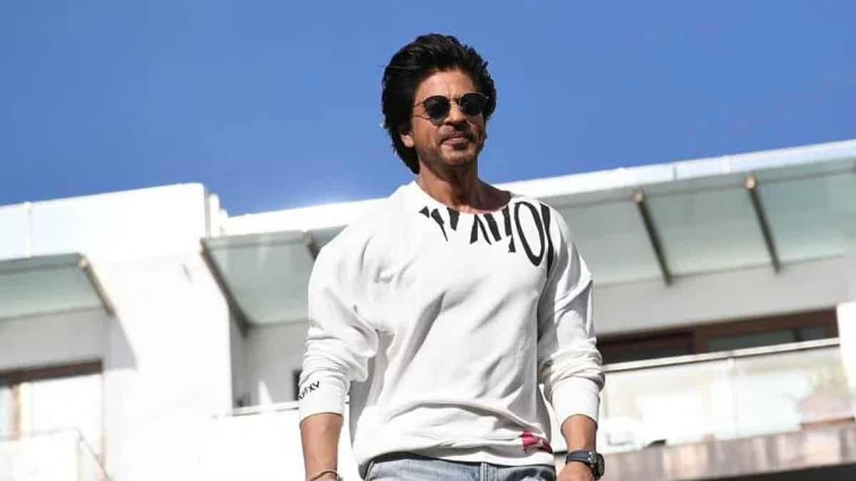 shah rukh khan to be honoured with career achievement award at locarno film festival
